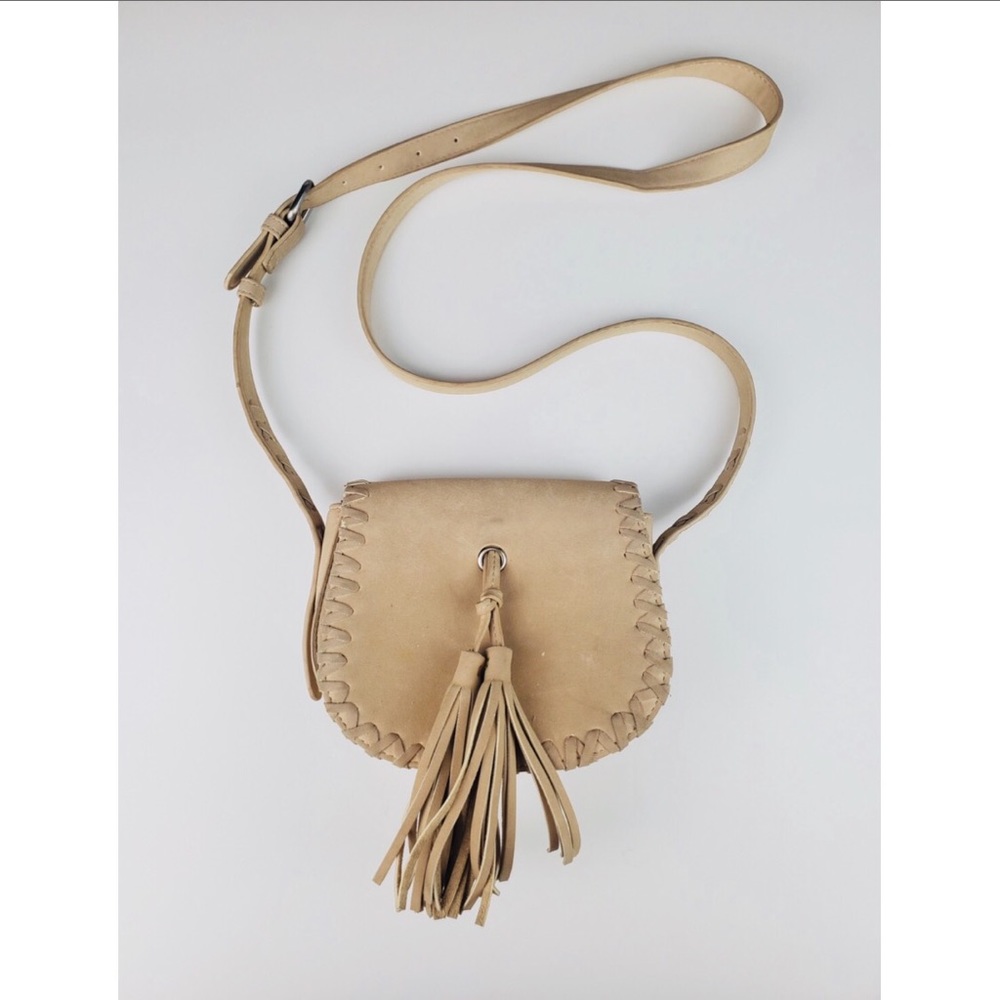 Forever 21 Crossbody Cream Bag - Picture 1 of 6